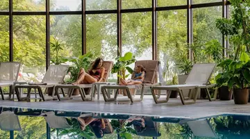 HVD Riviera Beach Hotel