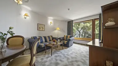 HVD Riviera Beach Hotel