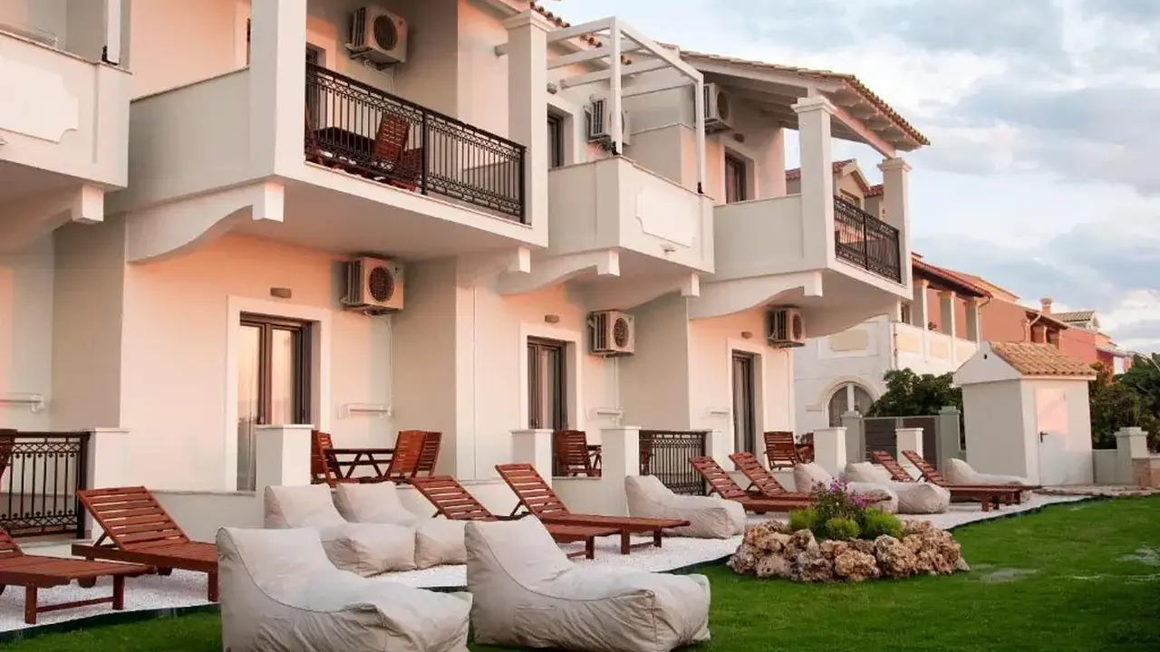 Hyacinthus-Cressida Seaside Apartments
