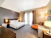 Hyatt Place Dubai Wasl District
