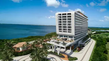 Hyatt Vivid Grand Island