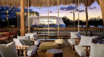 Hyatt Vivid Grand Island