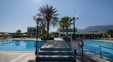 Hydramis Palace Beach Resort