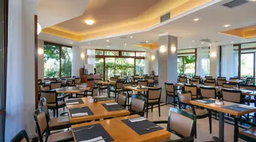 Hydramis Palace Beach Resort
