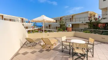 Hydramis Palace Beach Resort