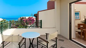 Hydramis Palace Beach Resort