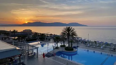 Hydramis Palace Beach Resort