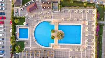 Hydramis Palace Beach Resort