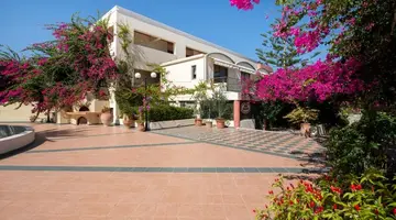 Hydramis Palace Beach Resort