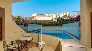 Hydramis Palace Beach Resort