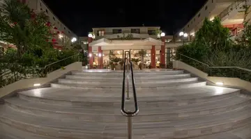 Hydramis Palace