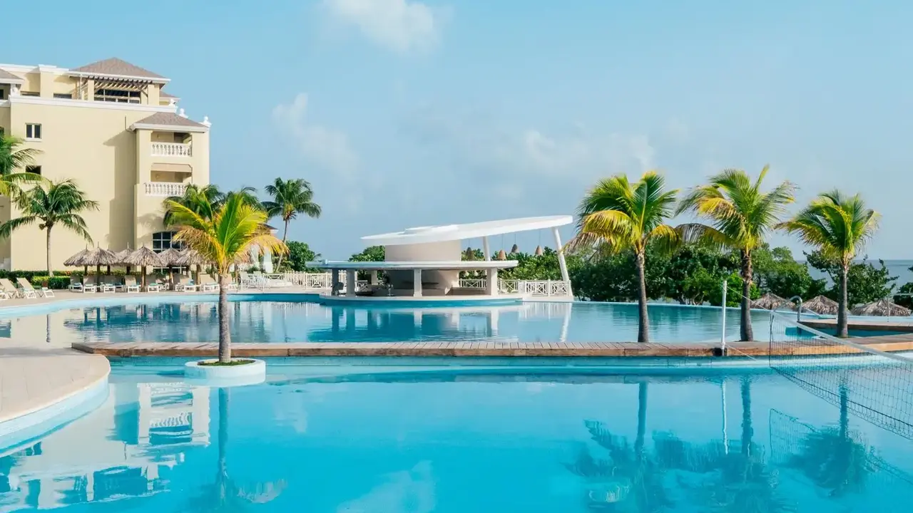 IBEROSTAR Rose Hall Beach