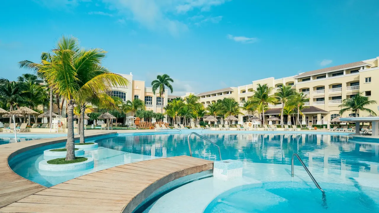 IBEROSTAR Rose Hall Beach