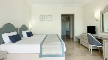 IBEROSTAR WAVES AVERROES