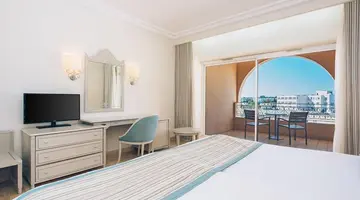 Iberostar Waves Averroes
