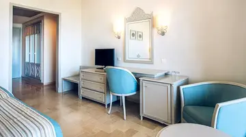 IBEROSTAR WAVES AVERROES