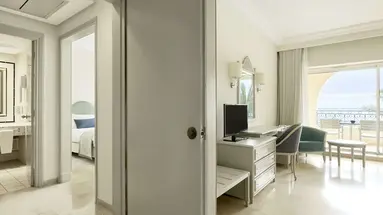 IBEROSTAR WAVES AVERROES