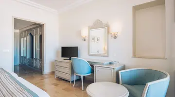 IBEROSTAR WAVES AVERROES