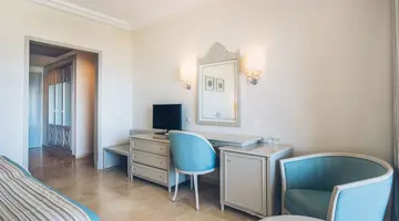 IBEROSTAR WAVES AVERROES