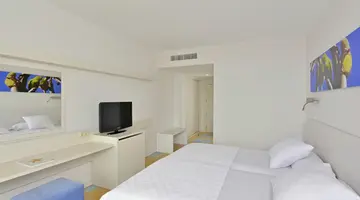 Iberostar Waves Bouganville Playa