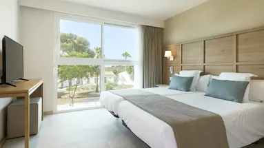 IBEROSTAR WAVES CALA DOMINGOS