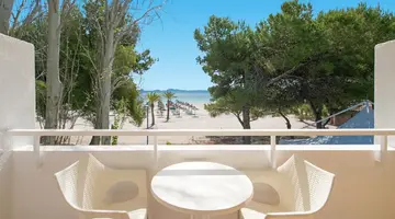 Iberostar Waves Ciudad Blanca