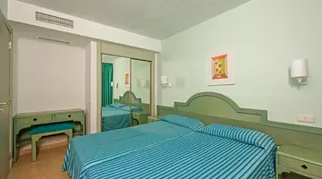 Iberostar Waves Ciudad Blanca