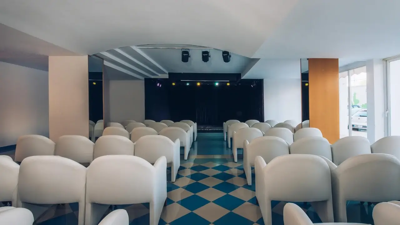 Iberostar Waves Ciudad Blanca