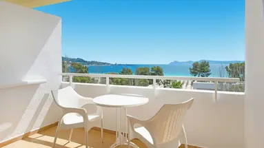 Iberostar Waves Ciudad Blanca