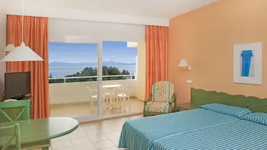 Iberostar Waves Ciudad Blanca