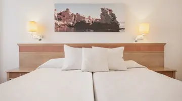 IBEROSTAR WAVES CLUB CALA BARCA