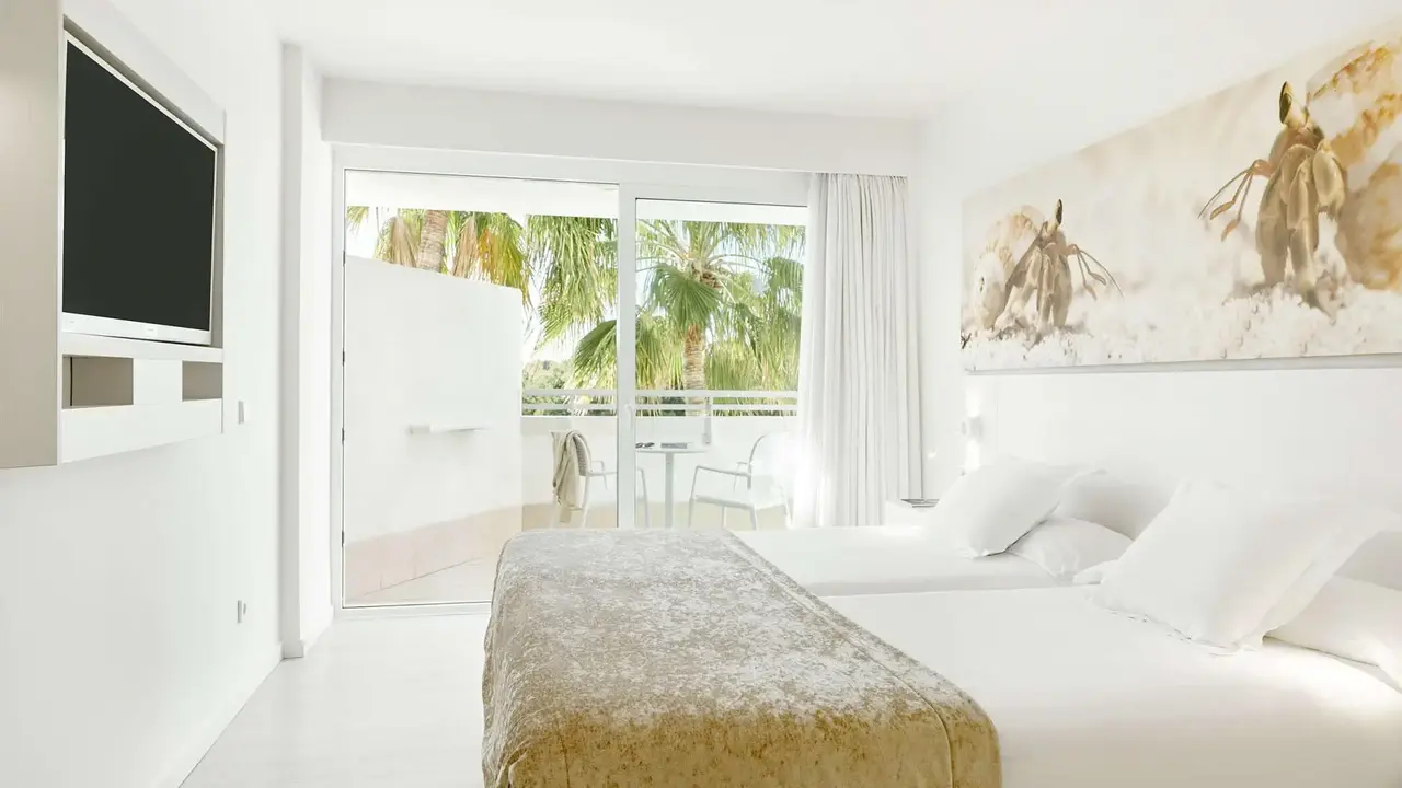 Iberostar Waves Cristina