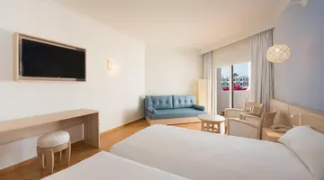 Iberostar Waves Founty Beach