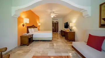 IBEROSTAR WAVES PARAISO BEACH