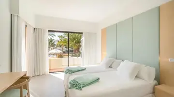 IBEROSTAR WAVES PLAYA GAVIOTAS