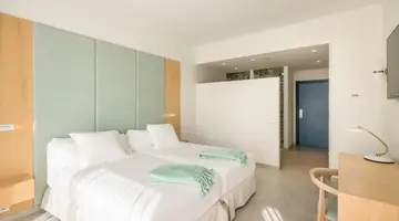 IBEROSTAR WAVES PLAYA GAVIOTAS