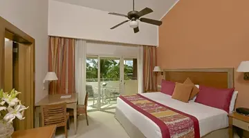 Iberostar WAVES PUNTA CANA