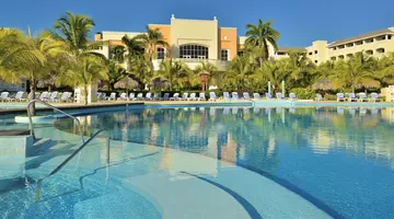 Iberostar Waves Rose Hall Beach