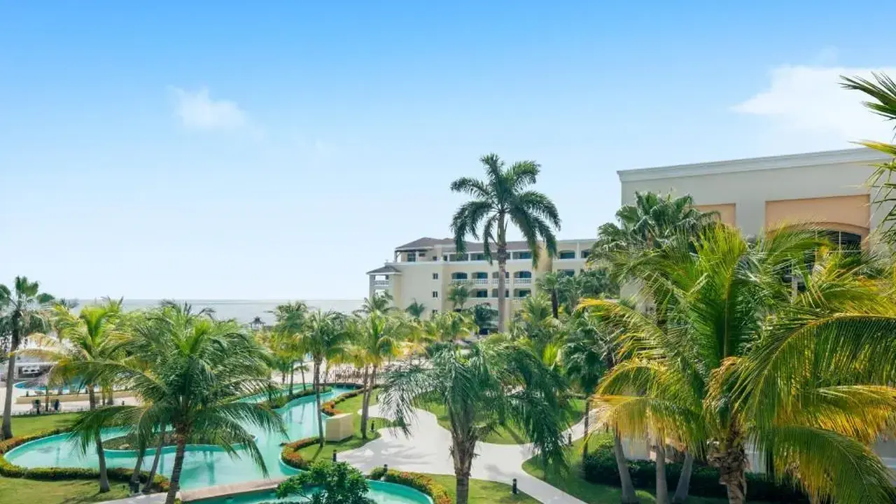 IBEROSTAR WAVES ROSE HALL BEACH