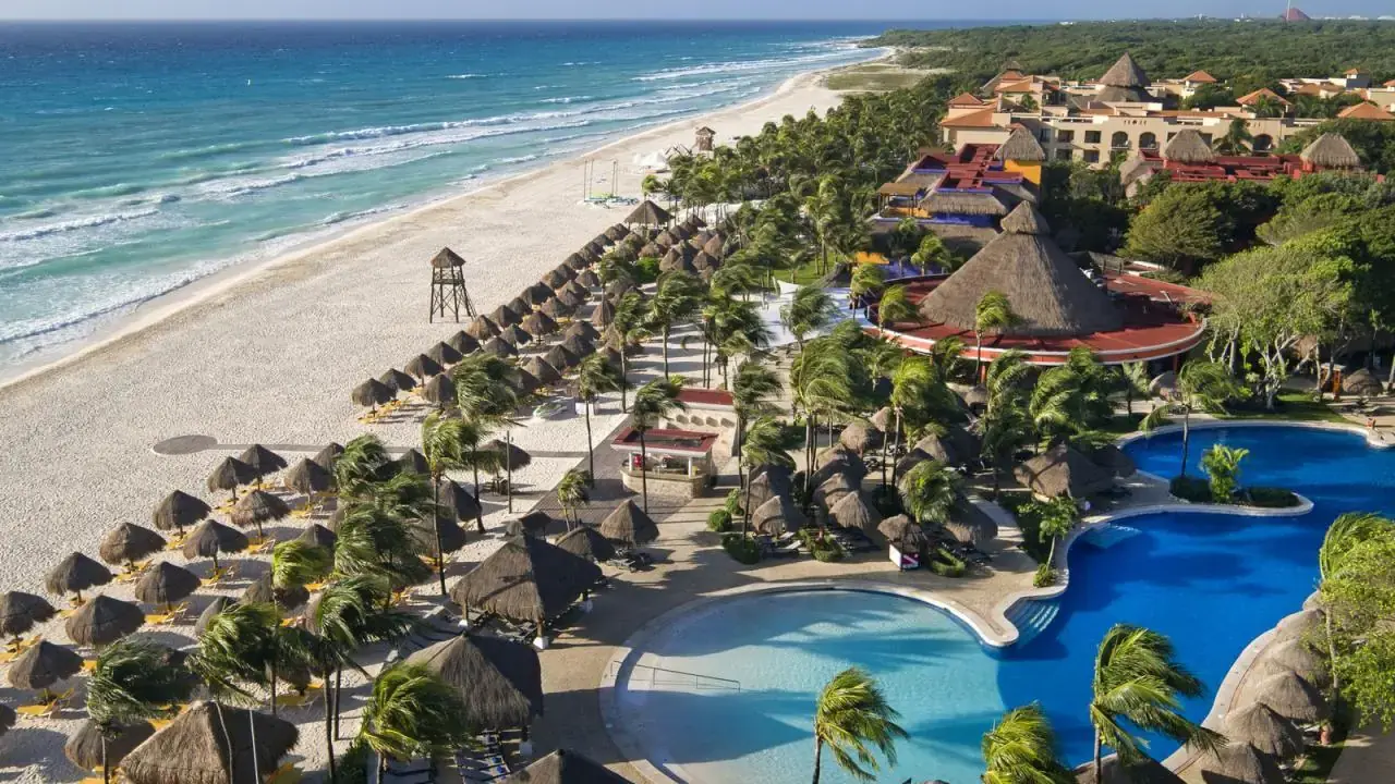Iberostar WAVES TUCAN