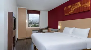 Ibis Bangkok Riverside