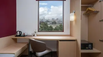 Ibis Bangkok Riverside
