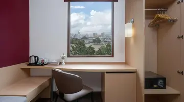 Ibis Bangkok Riverside