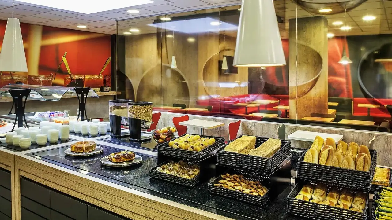 Ibis Copacabana Posto 5