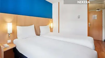 Ibis Paris Porte dOrleans