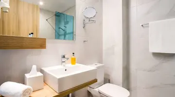 Ibis Styles Athens Routes