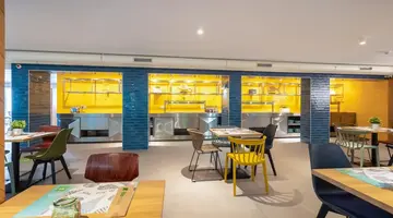 Ibis Styles Golden Sands Roomer
