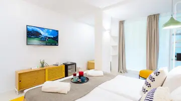 Ibis Styles Golden Sands Roomer