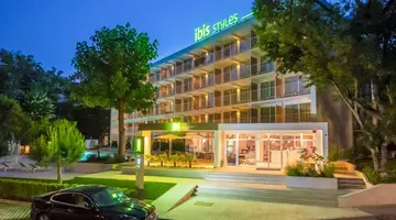 Ibis Styles Golden Sands Roomer