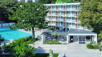 Ibis Styles Roomer Golden Sands
